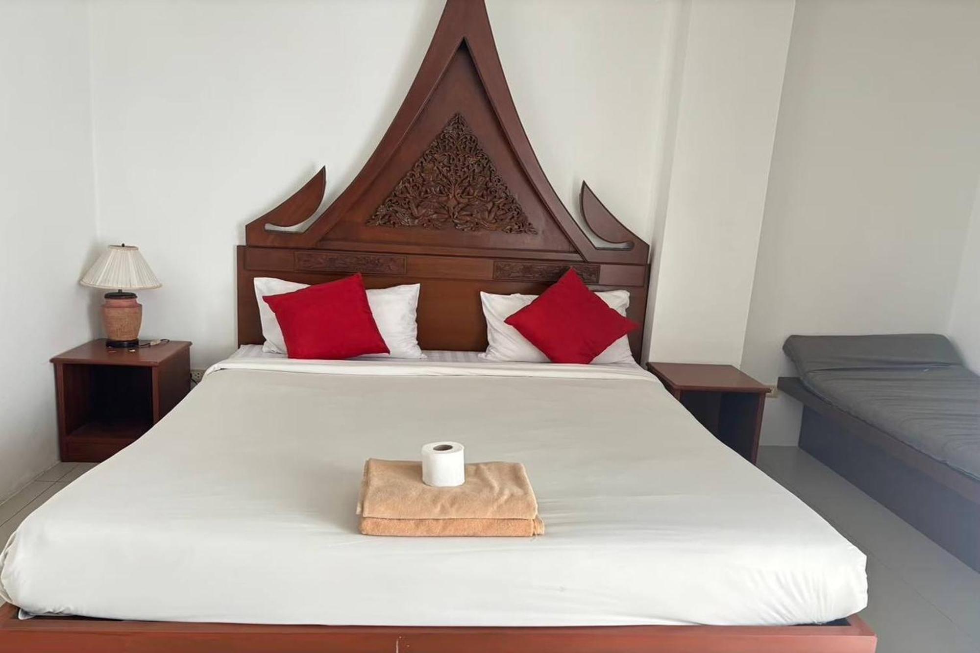 Praew Mansion Hotel Kamala Beach Exterior foto
